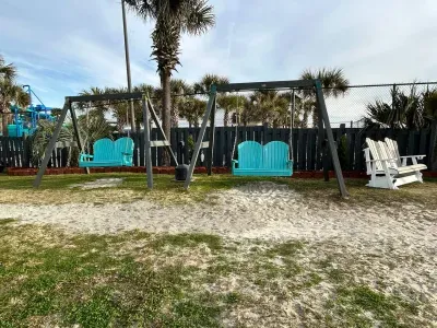 Mins 2 Ocean | Heated Pool + Arcade + Gym & More - image 129 of 132