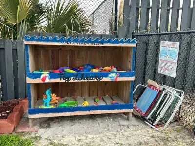 Mins 2 Ocean | Heated Pool + Arcade + Gym & More - image 128 of 132