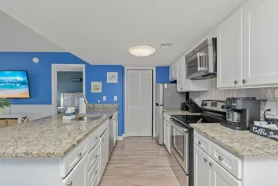 Mins 2 Ocean | Heated Pool + Arcade + Gym & More - image 34 of 132