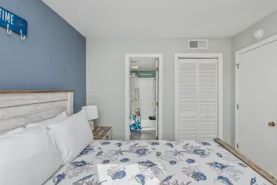 Mins 2 Ocean | Heated Pool + Arcade + Gym & More - image 61 of 132