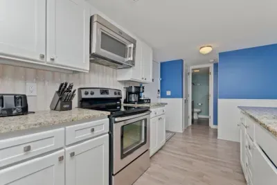 Mins 2 Ocean | Heated Pool + Arcade + Gym & More - image 46 of 132