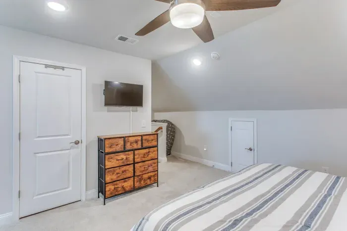 The Sand Bunker | Barefoot Resort & Golf - image 18 of 30