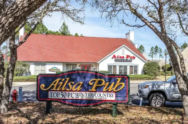 Top-rated Ailsa Pub nearby—food, spirits, and a friendly vibe steps away.