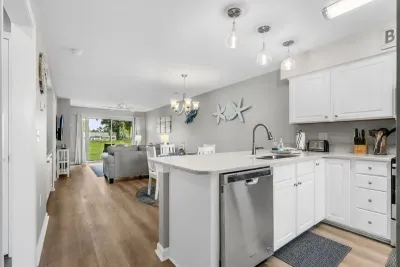 Waterway Village 8B - image 4 of 69