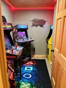 Let your inner gamer out! Enter a lively arcade room filled with classic and modern games, buzzing with excitement and nostalgia. Flashing lights and dynamic sounds create an energetic vibe, inviting you to relive the thrill of gaming!
