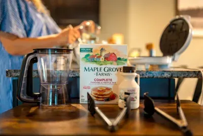 Start your day at our waffle bar with three waffle makers, including one for 3D car-shaped waffles! Perfect for families, create custom waffles, top them as you like, and enjoy a breakfast that's both fun and delicious!