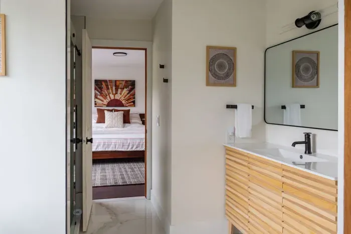 Bedroom 3 - Bathroom 2 (shared)