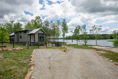 Sticks N Stones at The Retreat at Water's Edge