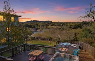 Family Lake House on Canyon Lake: Turkey Cove Hangout (2026 Guide) featured image
