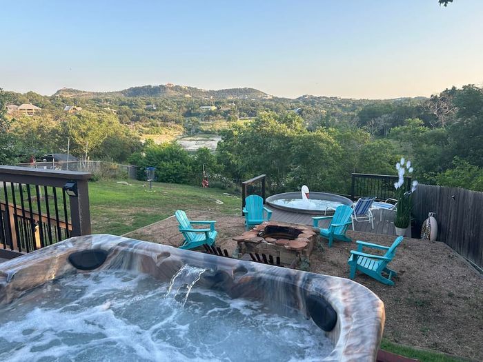 Canyon Lake Texas vacation rental with outdoor patio and Hill Country views