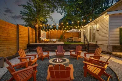 Lots of seating around the fire pit!  