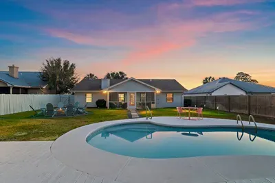 Chill by the Pool & Fire Pit, Near 30A & the Beach - image 5 of 57