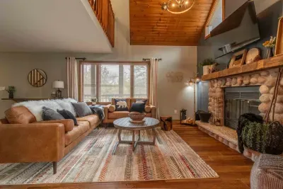 Where to Stay in Rome, WI: Neighborhoods and Rentals Guide featured image