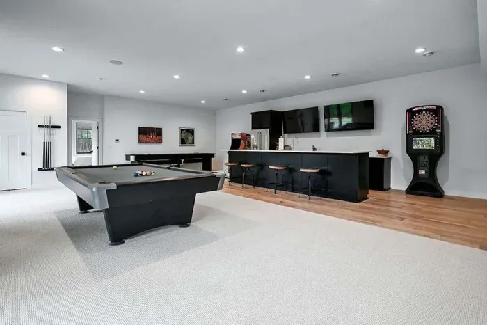 Great additional hangout space