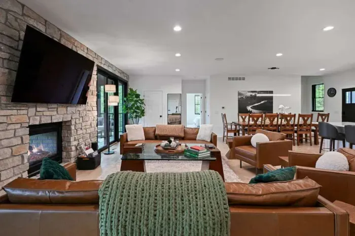Open, cozy living area w/ plush seating and a relaxed layout for easy lounging