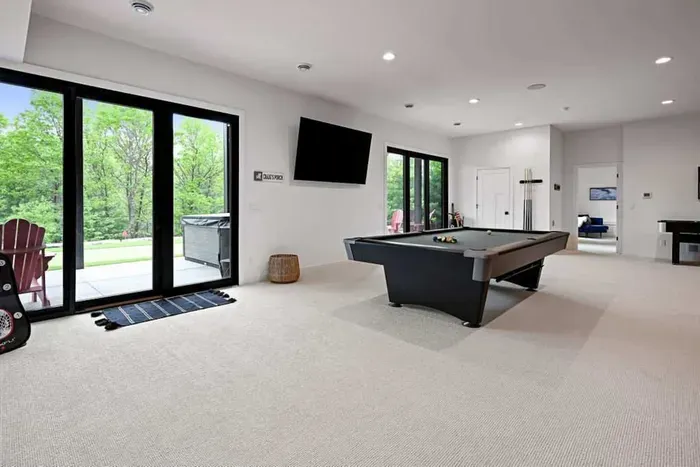 Great additional hangout space