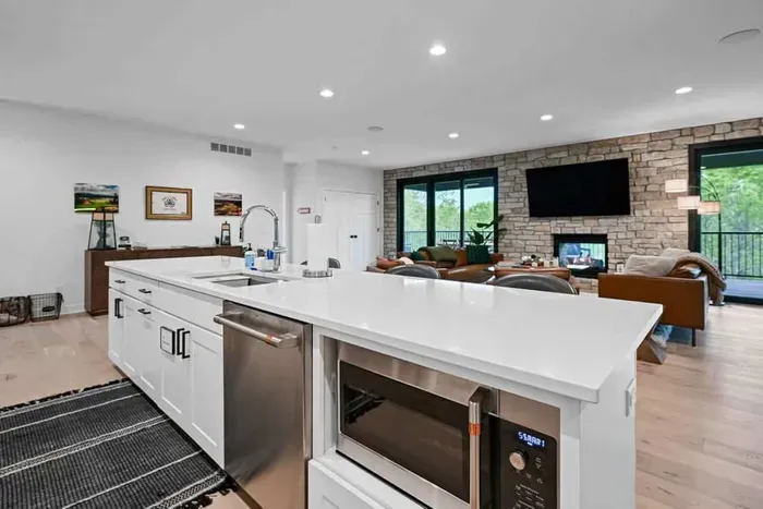 Functional counters designed for both quick snacks and full meals