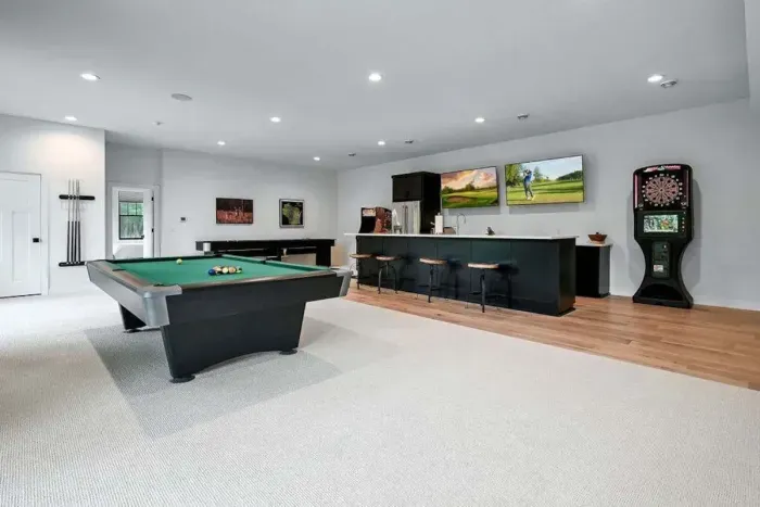 Great additional hangout space