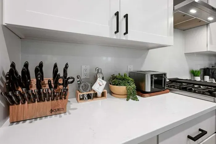 Clean, streamlined prep space w/ everyday essentials close at hand