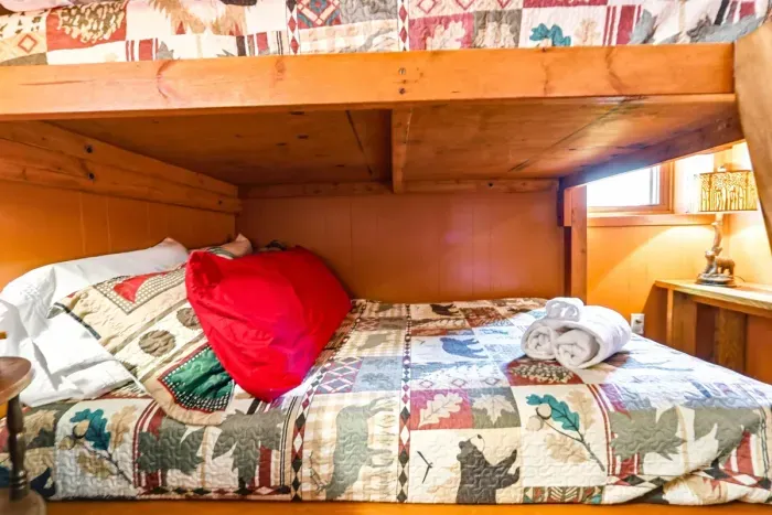 Spacious Bunk Bed Room with Comfort & Style