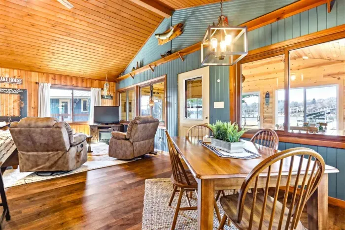 Relaxing Living Area with Natural Light & Stylish Decor