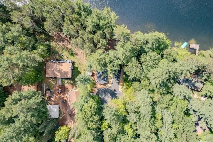 Enjoy a range of premium amenities designed for your comfort and convenience, from modern appliances to tranquil outdoor spaces with direct access to the lake