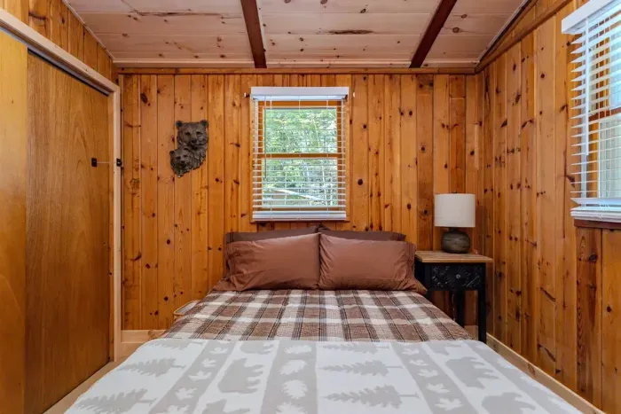 Spacious and versatile—our extra room offers the perfect space for relaxation or productivity.