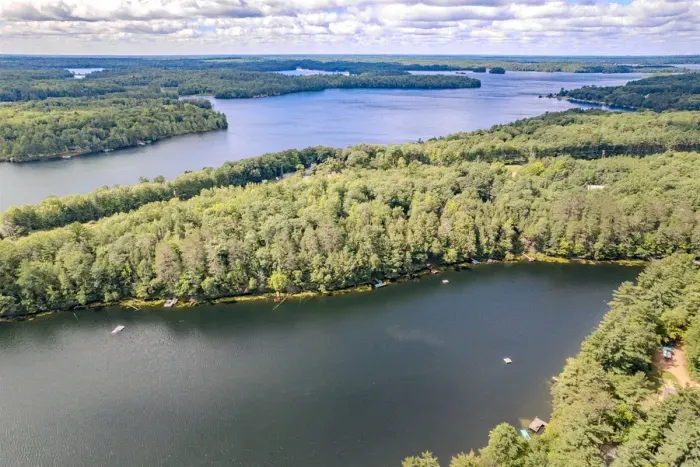 Enjoy a range of premium amenities designed for your comfort and convenience, from modern appliances to tranquil outdoor spaces with direct access to the lake