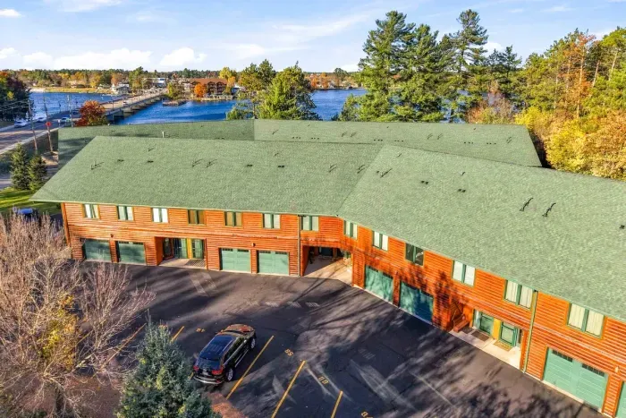 Designed to comfortably accommodate multiple vehicles and large groups. Enjoy seamless loading and unloading with spacious designated parking directly in front of the lodge's warm wood-paneled entrance ways.