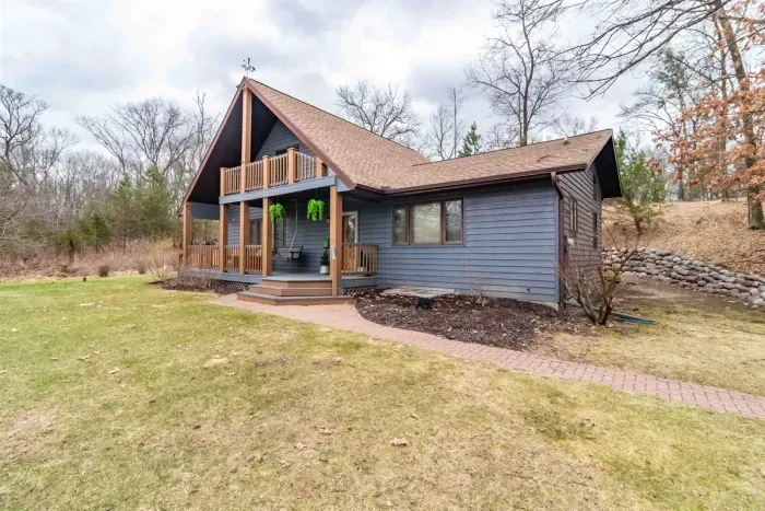 Enjoy a range of premium amenities designed for your comfort and convenience, from modern appliances to serene outdoor spaces