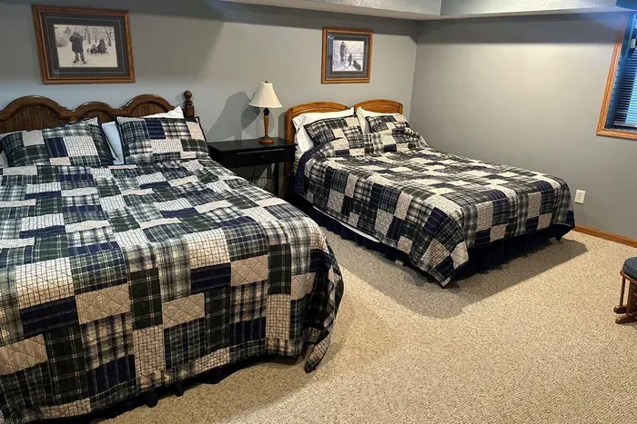 Enjoy a spacious retreat with 5 queen beds and 1 twin bed, perfect for large or multi-generational groups.