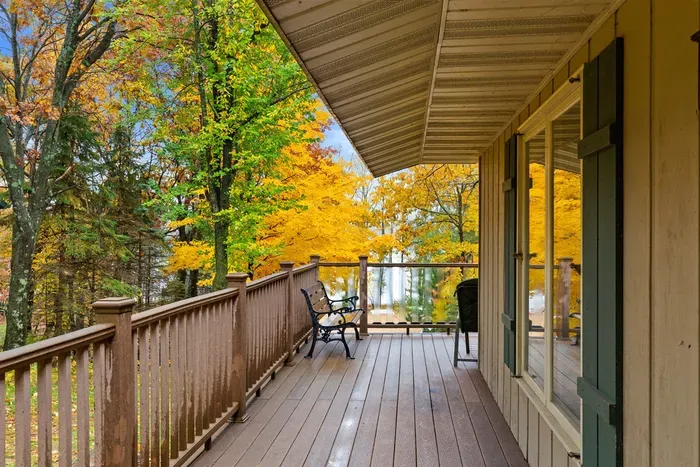 Warm and welcoming cabin retreat with scenic wooded grounds