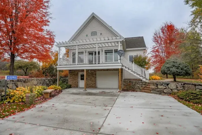 Escape to nature – our outdoor space is perfect for relaxation and enjoying the scenery