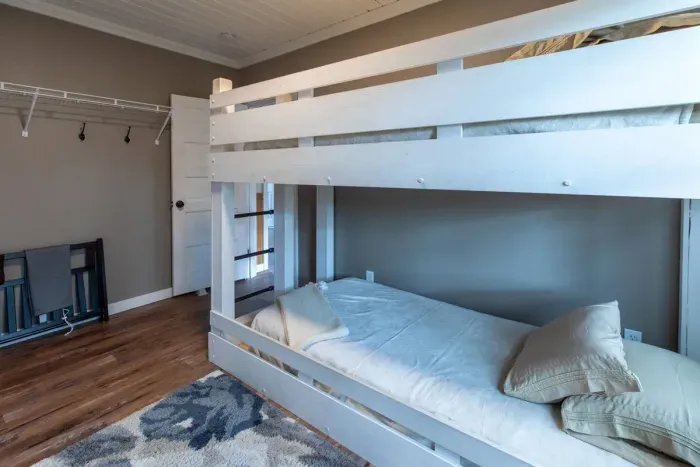 Bunk bed room