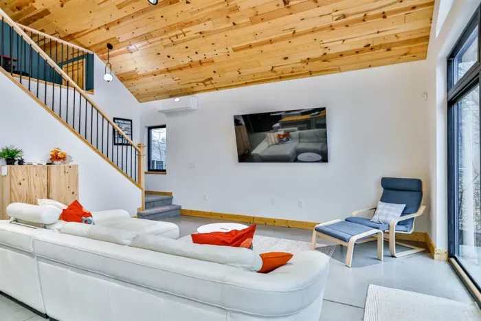 Spacious and comfortable living room with room for the whole group to gather.