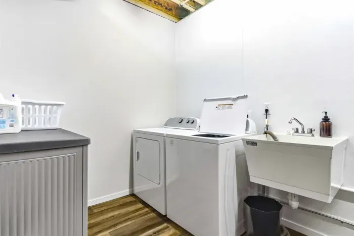 Fully Equipped Laundry Area for Guest Convenience
