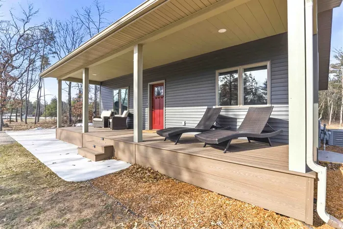 Relaxing Outdoor Space with Trees & Natural Light