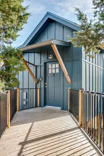 Cabin#10-98E