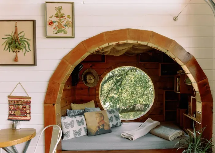 The Live Oak Treehouse - Reading Nook 2