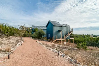 Cabin#12-81E