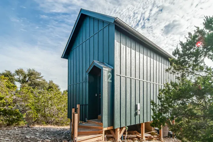 Cabin#12-84E