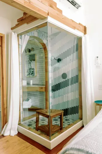 Acorn Shower