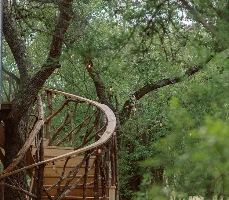 Elevated+Treehouses+at+HoneyTree