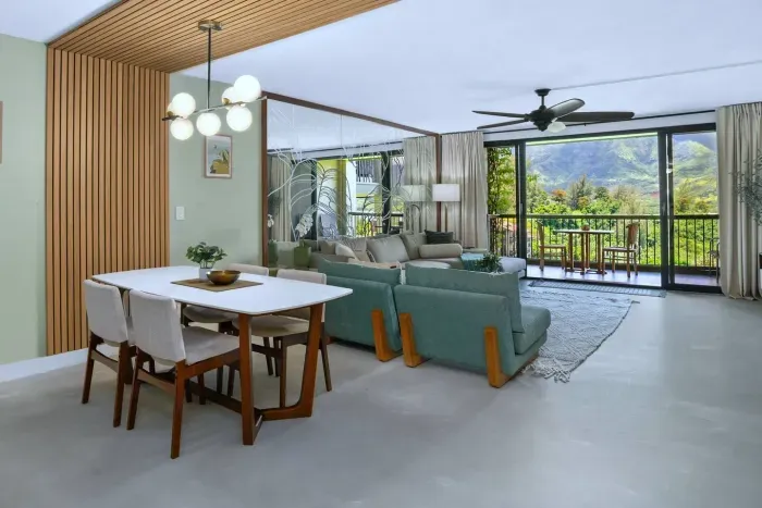 ✨ Open, airy, unforgettable. The seamless indoor–outdoor flow invites you to dine with ocean views and island breezes.