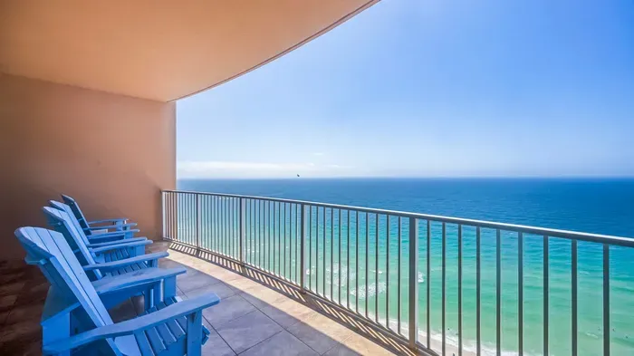 Private balcony with Gulf front views