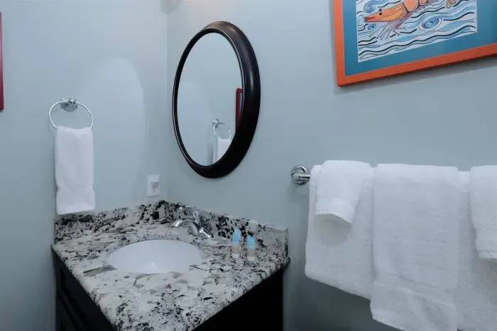 027 104A 200 Peninsula Blvd 10522