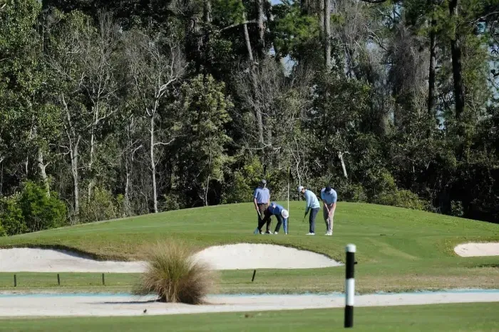 041  Peninsula Amenities 032522