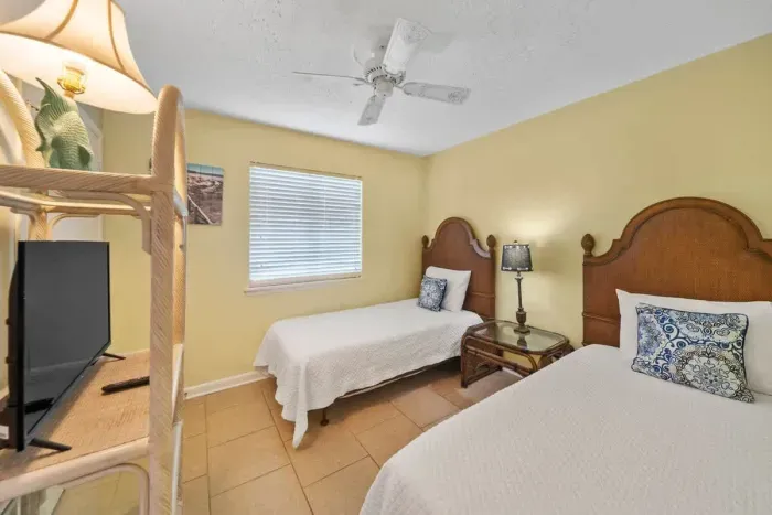 Guest BedroomGuest Bedroom