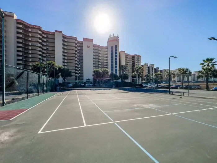 Tennis/ Pick ball courts
