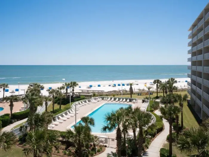 Outdoor Pool | Beach